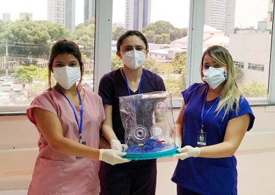 Capacete Elmo: em missão a Manaus, instrutoras da ESP/CE capacitam 74 profissionais de saúde