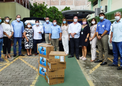 Sesa recebe doações de capacetes Elmo do Rotary Club Fortaleza Alagadiço